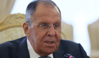 Лавров: Военната активност на НАТО в Арктика увеличава риска от катастрофални инциденти