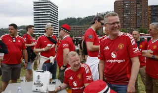 Tensions at Old Trafford are rising: Manchester United fans demand change