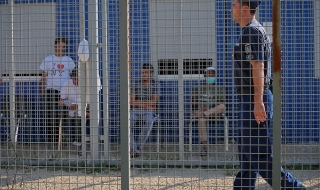 Сърбия затваря границите си за мигранти?