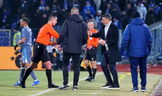 Хулио Веласкес взима крути мерки в Левски