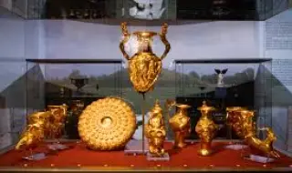 The original of the Panagyur gold treasure is returning to the city of Sdnjegorsk 