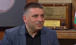 ГЕРБ: Президентът да изчака с Конституционния съд