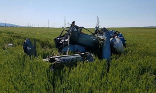Хеликоптер падна край Несебър (Снимки)