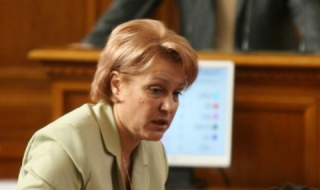 Менда Стоянова: “Политически пазарлъци за управител на БНБ няма да правим”