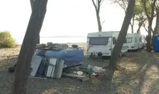 Откриха мъртъв българин в каравана в Гърция, разследват убийство