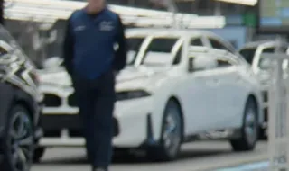 BMW случайно показа новата "петица"