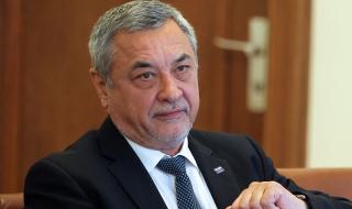 Валери Симеонов: 150 хил. взимат неправомерно инвалидни пенсии