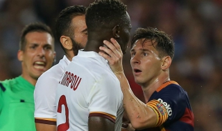 Меси хвана за гушата футболист на Рома в контрола