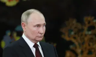  Владимир Путин връчи престижния Орден на честта на президента на Конго