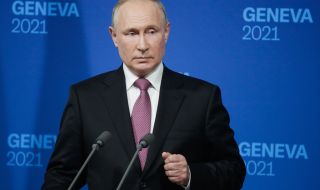 Путин организира среща в Кремъл на всички депутати