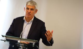 Синдикатите искат среща с Радев и депутатите, настояват за 850 лв.минимална заплата и ръст на доходите 