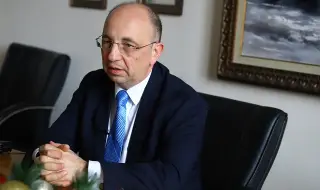 Николай Василев: Още през 2009 година трябваше да влезем в еврозоната, сега има опасност да се застреляме сами