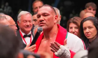 Кобрата с над 10 кг по-тежък от Гасиев на кантара в Дубай