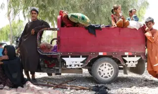 Пакистан има петрол само за 28 дни