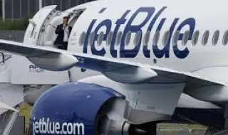 Проблем с ранени на борда приземи в Тампа самолет, летящ от Мексико за Ню Джърси