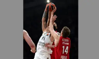 Везенков и Олимпиакос смачкаха Реал Мадрид и оглавиха Евролигата