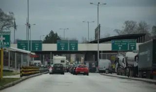 Интензивен трафик на камиони на граничния пункт „Видин“ 