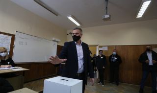 Стефан Янев: Призовавам българските граждани да отидат до урните