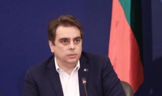Асен Василев: До края на септември всички закони по ПВУ, свързани с второто плащане, ще бъдат приети
