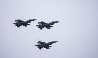 Варшава е готова да обучава украински пилоти на F-16