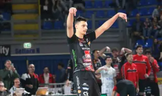 Страхотен Алекс Николов не стигна на Лубе в Шампионската лига