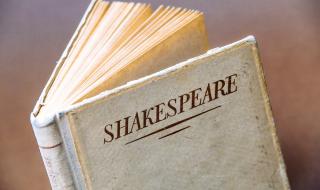 Продадоха рядка книга с пиеси на Шекспир  за близо 10 милиона
