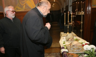 Дометиан временно наследява покойния митрополит Натанаил