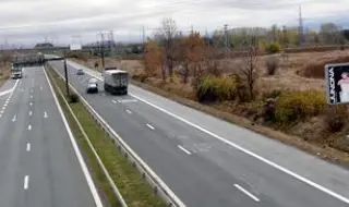 АПИ: Шофьорите да карат внимателно край пътен възел "Невша" на АМ "Хемус"