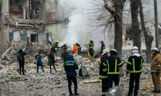 Русия бомбардира Суми и Ахтирка, има жертви и разрушения
