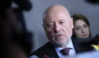 Тагарев: Русия не е съгласна да спре там, където е в момента. Позицията на Тръмп е ключова