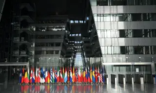 EU calls on US to reconsider its global decisions 