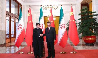 Иран и трохите от китайската трапеза