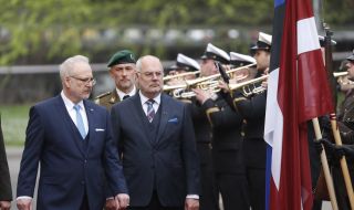 Латвия и Естония настояват за "конкретна пътна карта" за присъединяването на Украйна към НАТО 