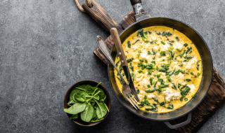 Рецепта на деня: Бъркани яйца с пресен спанак