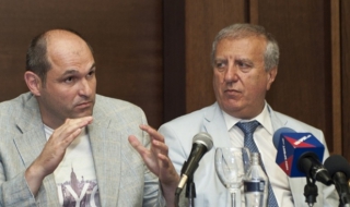 Дейвис не влезе в управлението на ЦСКА