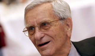 Почина Петко Бочаров