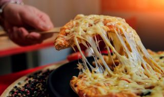 Рекорд на Гинес за пица с над 200 вида сирена