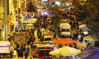 Коронавирус: паника и хаос в Турция след наложената забрана за излизане