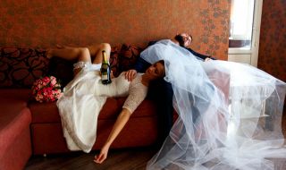 Пияна булка преспа с кръстника си на първата брачна нощ