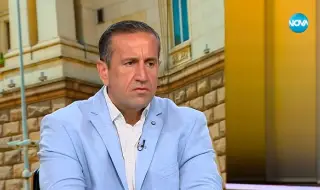 Георги Харизанов: Асен Василев от много време нарича политическите си опоненти "дебелаци"