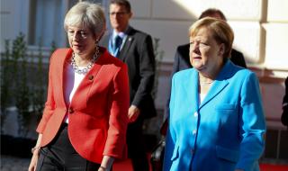 Меркел нанесе съкрушителен удар на Тереза Мей