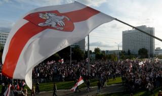 Западът не трябва да се намесва в Беларус