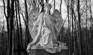 Умопомрачителните гробове на най-големите руски мафиоти (СНИМКИ)