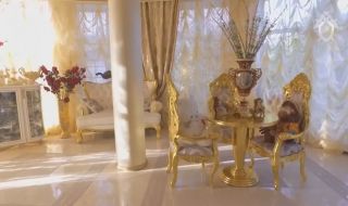 Катаджия се обзаведе със златни мебели