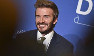 Дейдвид Бекъм произвежда мед (ВИДЕО)