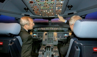Всеки трети пилот в ЕС си подремва при полет