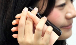 Hand iPhone Case във формата на ръка