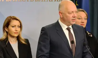 Росен Желязков е депозирал оставката на правителството в деловодството на НС