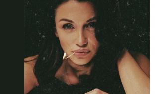 Диляна Попова се пусна гола (СНИМКА)