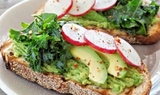 Обикновен сандвич възстановява веднага черния дроб